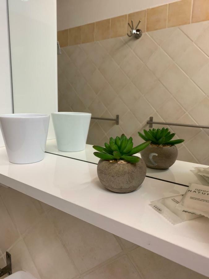 Whouse Suite Apartment Mirasole Bologna Bagian luar foto
