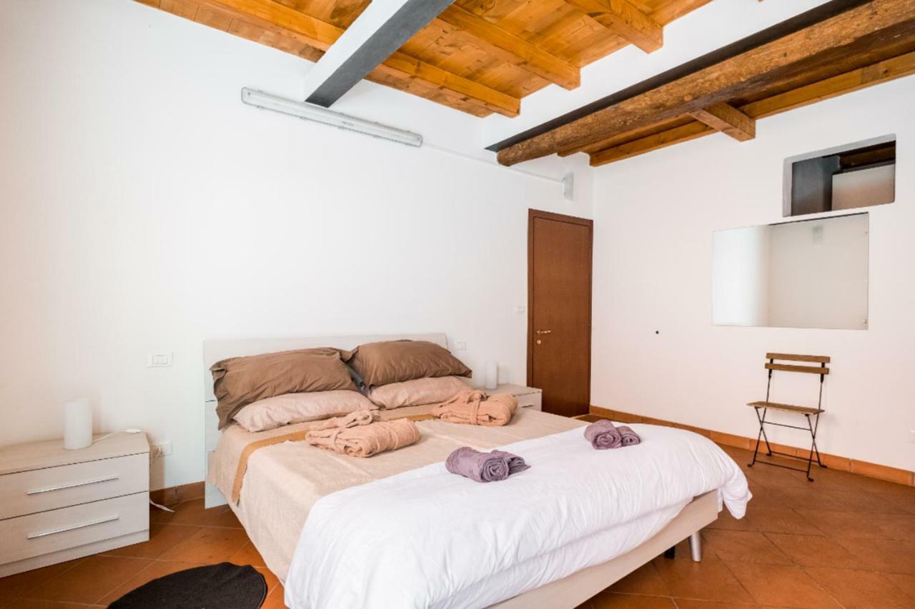 Whouse Suite Apartment Mirasole Bologna Bagian luar foto