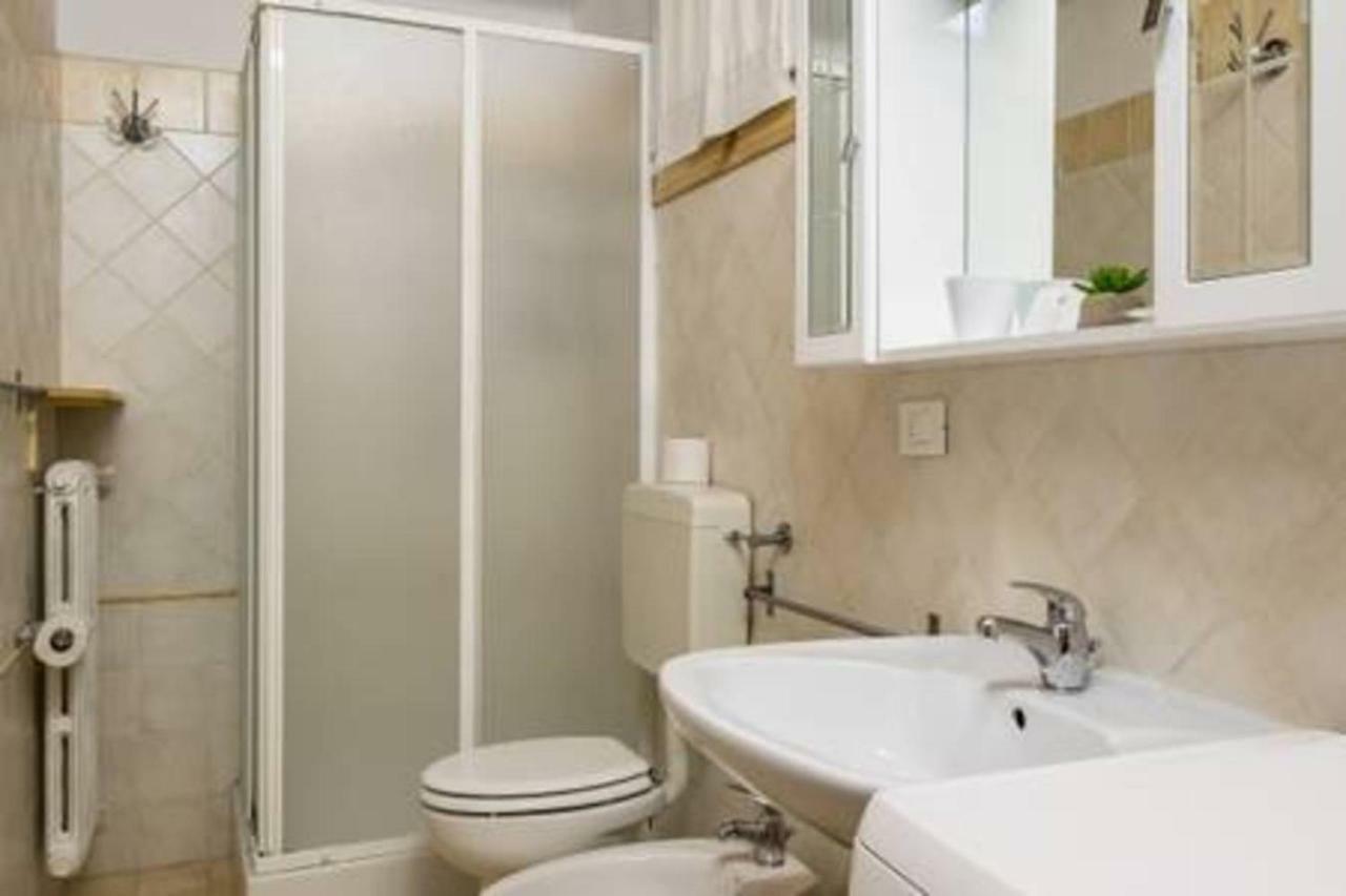 Whouse Suite Apartment Mirasole Bologna Bagian luar foto